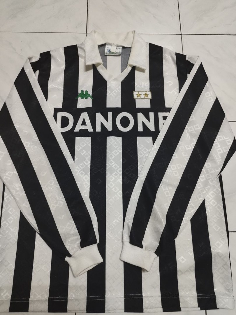 Juventus shop kit 512