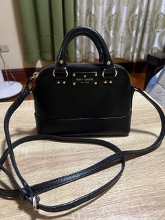 (Category: ) located in . Submitted by bestfindsforless (Listing ID 1225017684, Image 1). Description: .