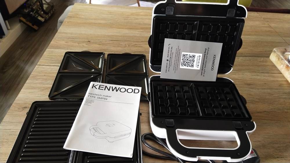 Kenwood 3in1 Sandwich Waffle Maker SMP84, TV & Home Appliances