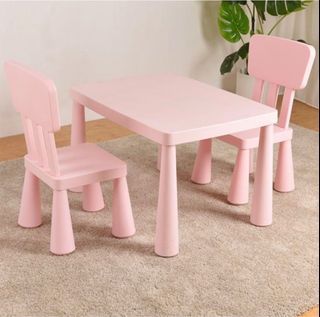 Kids table and chair (set)
