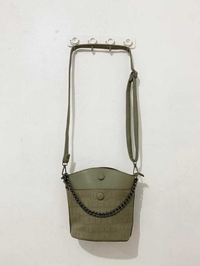 korean preloved bag, Women's Fashion, Bags & Wallets, Crossbody Bags