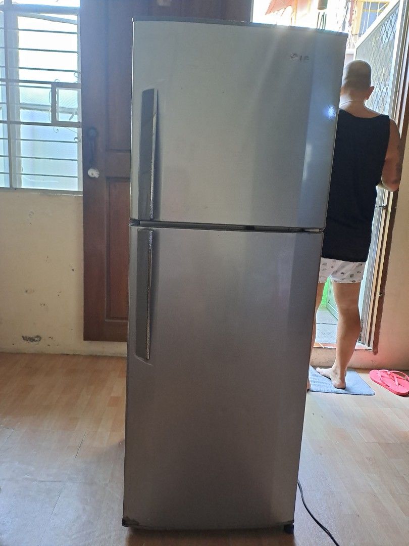 Lg 2 doors no frost, TV & Home Appliances, Kitchen Appliances ...