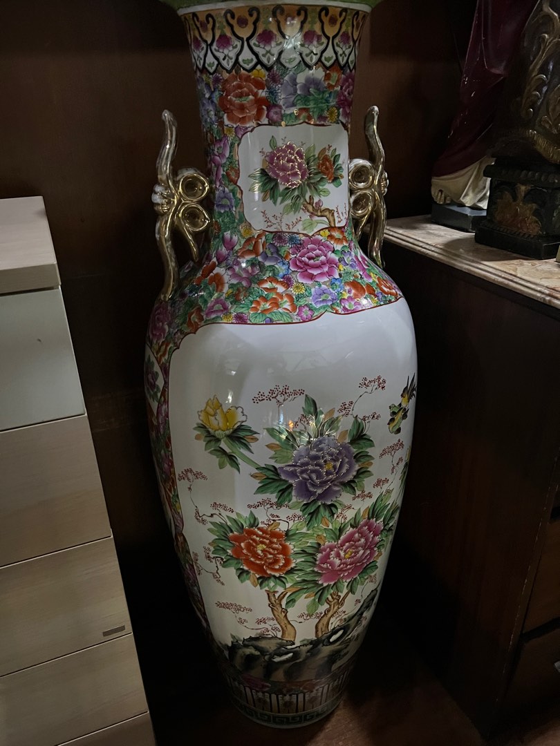 Lucky Porcelain Vase, Furniture & Home Living, Home Decor, Vases