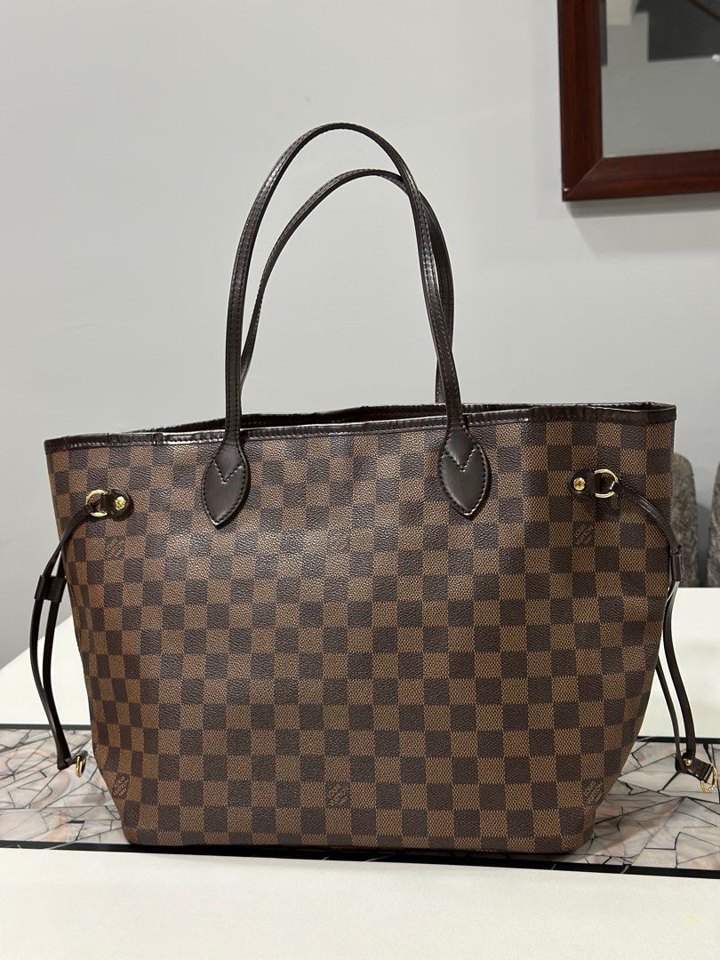 Lv Neverfull MM size In Damier Ebene, Luxury, Bags & Wallets on Carousell