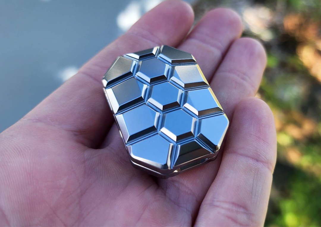 Magnus Turtle - Titanium (Zirc/Teflon), Hobbies & Toys, Toys