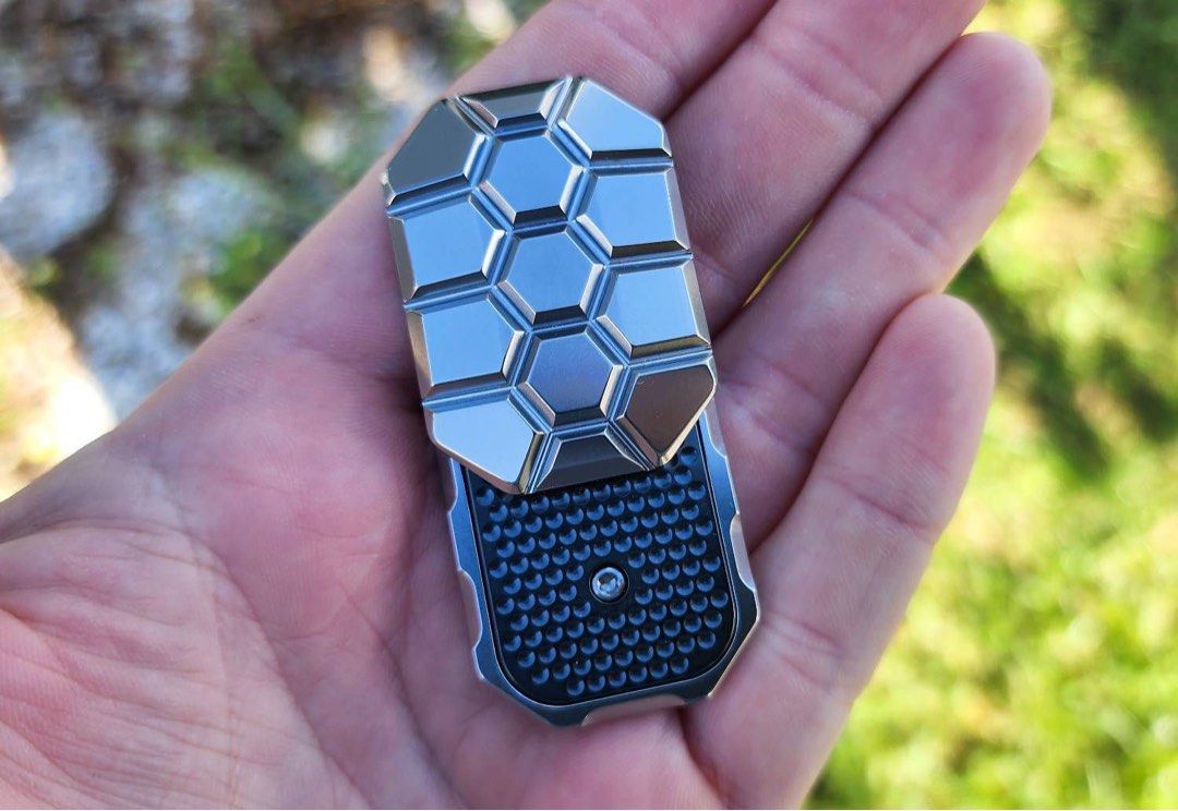 Magnus Turtle - Titanium (Zirc/Teflon), Hobbies & Toys, Toys