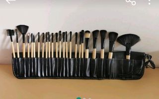 (Category: ) located in . Submitted by makeupbrushgarden (Listing ID 1224971941, Image 1). Description: .