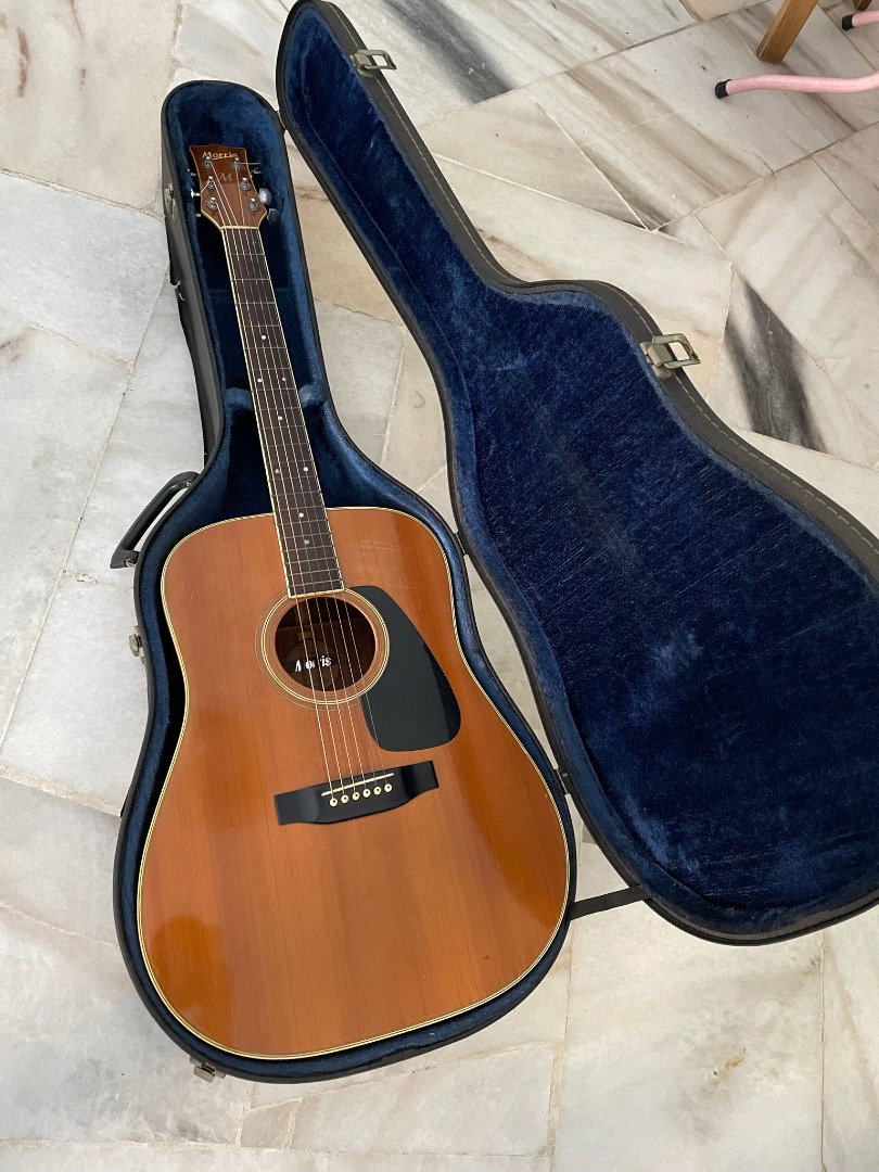 Morris MA-730 Acoustic Guitar