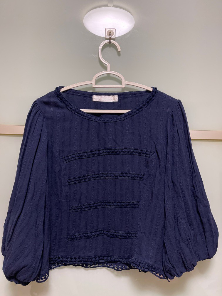 The Suede Puff Top in Navy
