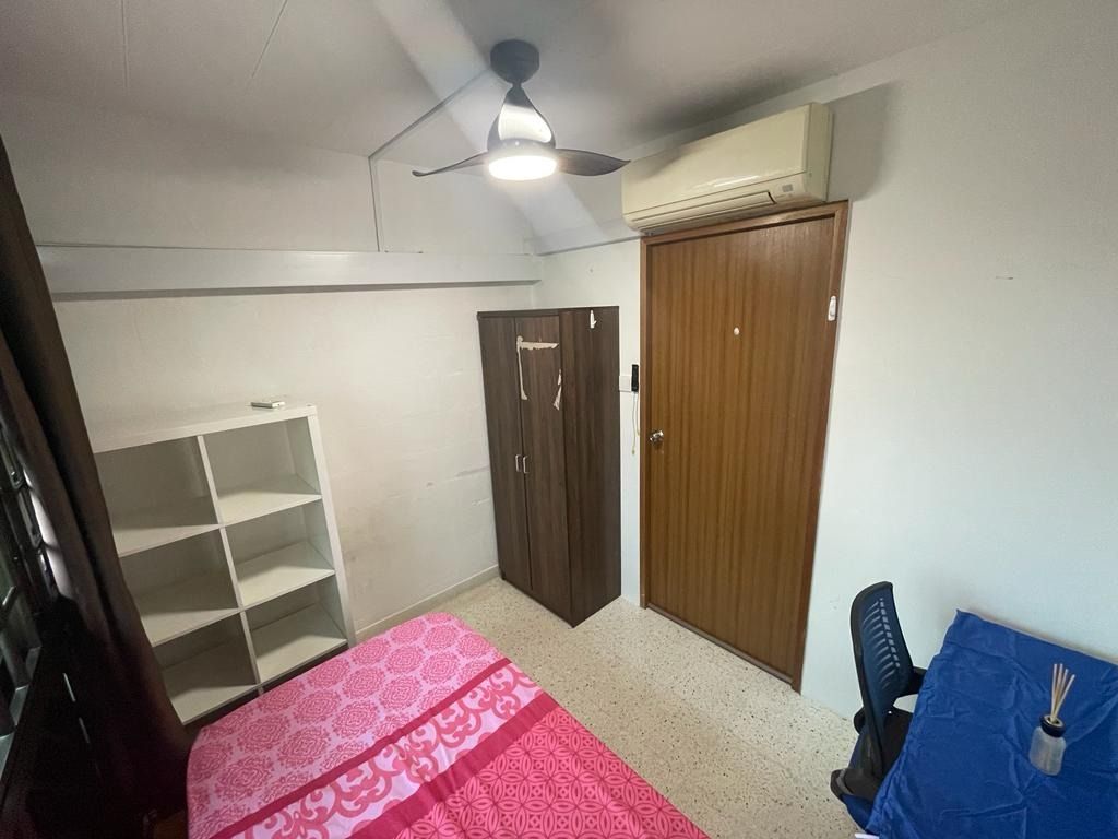 Near Chinatown MRT/Outram MRT/Tanjong Pagar MRT / Immediate Available