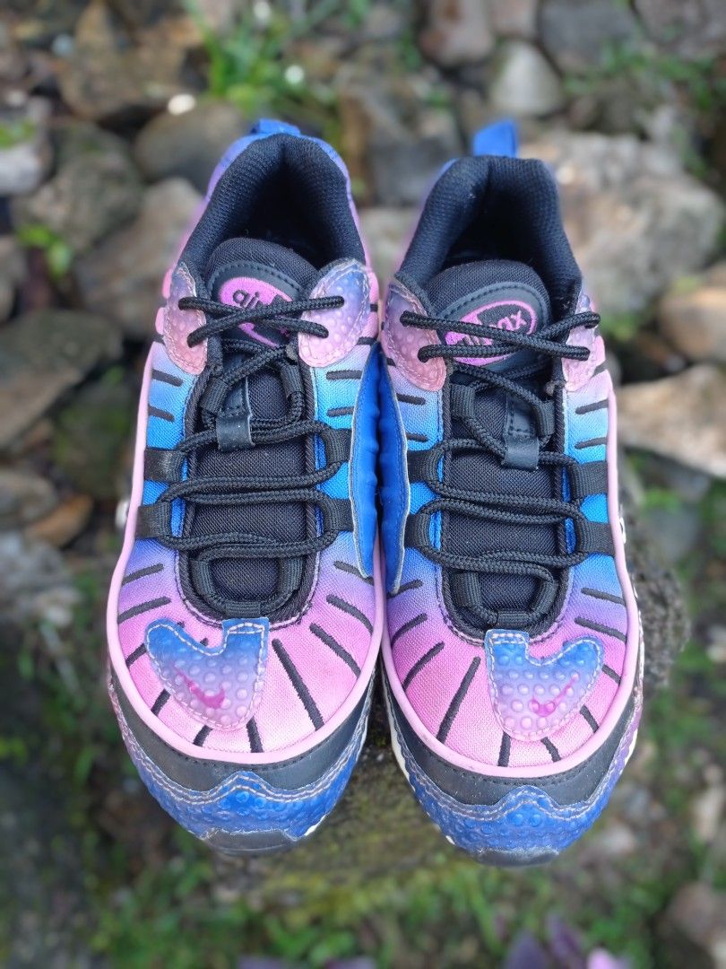 Nike air max 98 se, Fesyen Wanita, Sepatu di Carousell