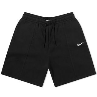 Nike Fleece shorts womens small (14.5W x 18.5L) / medium ( 15.5W x 19.5L) (srp $45) (1pt) (1m)