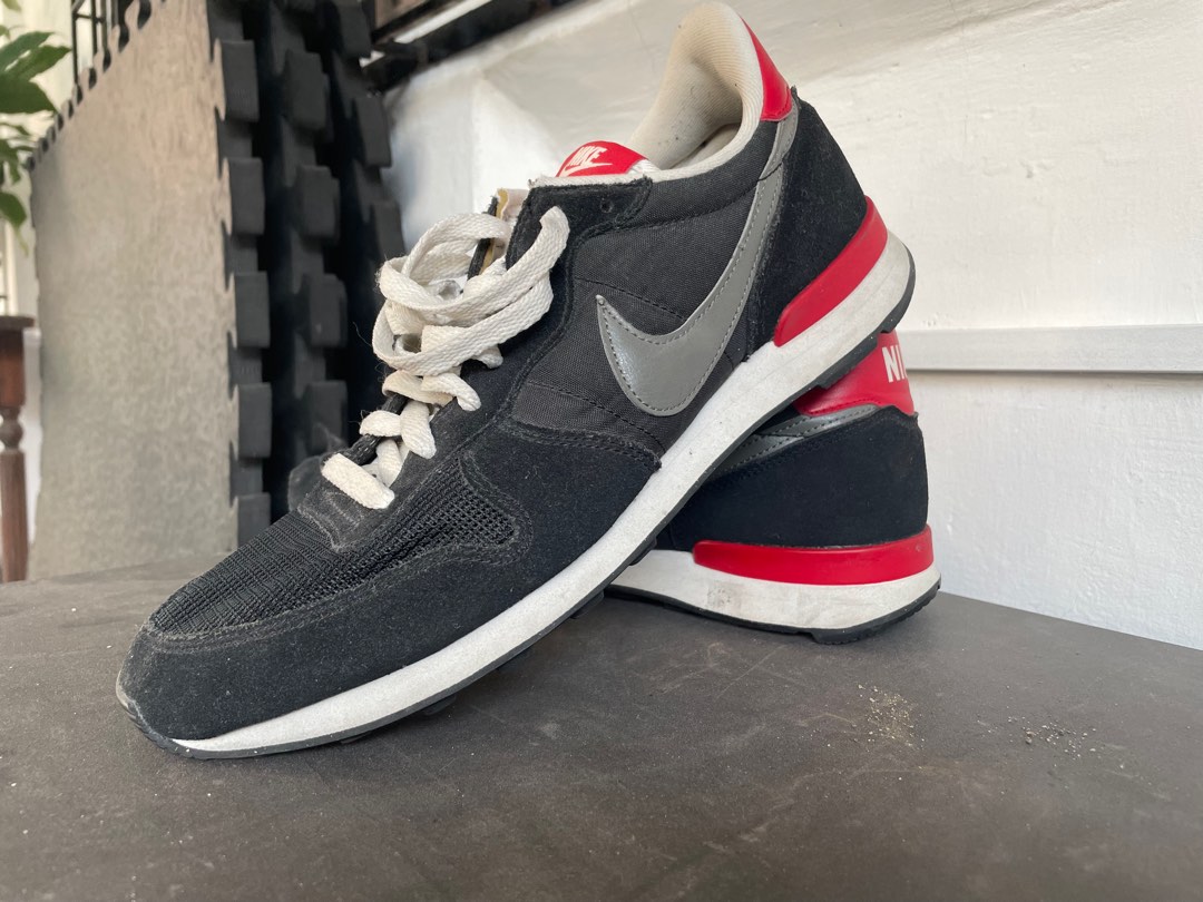 nike internationalist copper moon