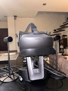 Oculus Rift Set (negotiable price)