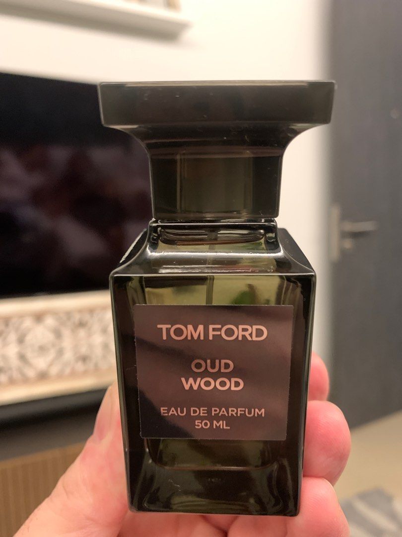 Parfum Tom Ford Unisex Oud Wood 50 ML, Beauty & Personal Care, Fragrance &  Deodorants on Carousell