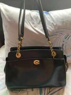 (Category: ) located in . Submitted by Switbriar_Closet (Listing ID 1225029607, Image 1). Description: .