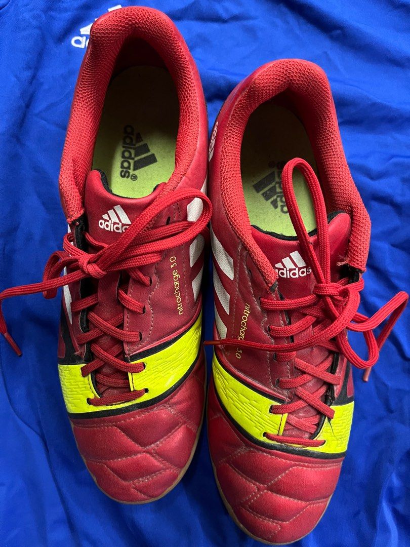 Adidas soccer shoes deals size 8