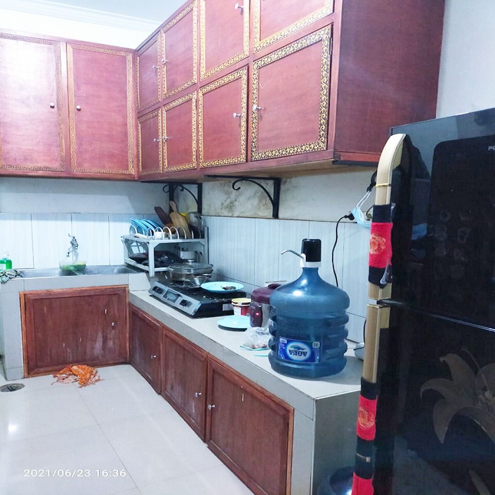 rumah_dijual_3_lantai_di_pegan_1680750806_d3177ff8_progressive