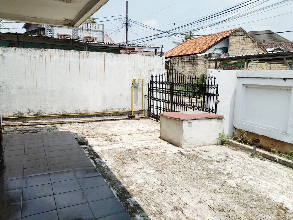 rumah_dijual_di_beji_depok_dek_1680770023_d194254a_progressive