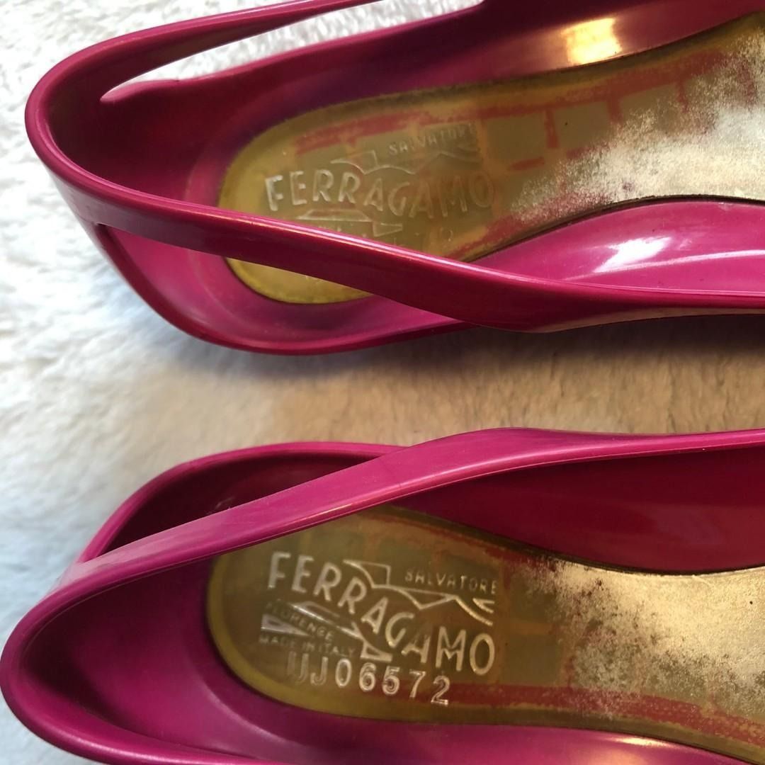 salvatore ferragamo jelly flats