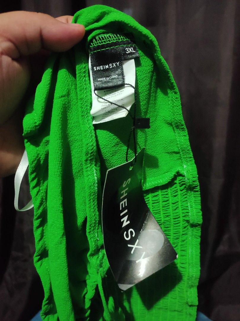 Shein Plus size Green Pants Coords/Terno (Category: Sets or Coordinates) located in Pasay City. Submitted by mgalv (Listing ID 1225093098, Image 2). Description: .