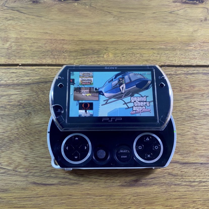 Sony PSP GO CFW 16gb + 4gb mmc, Video Game, Konsol di Carousell
