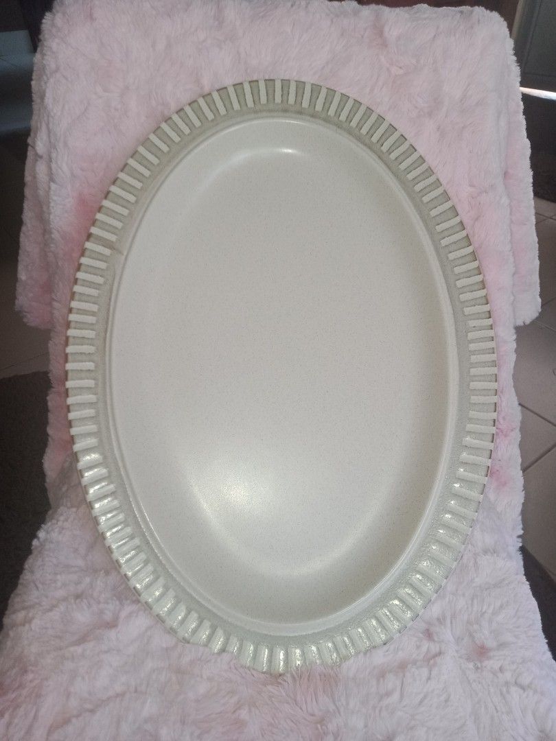 Stoneware Oblong Platter (Category: Bakeware) located in Butuan. Submitted by az-branded.items (Listing ID 1224937239, Image 1). Description: Size: 14" x 10" Mabigat- stoneware pwedi sa microwave, stove top, oven From Japan.
