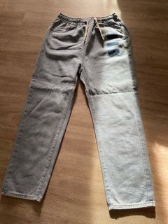 Straight cut baggy jeans