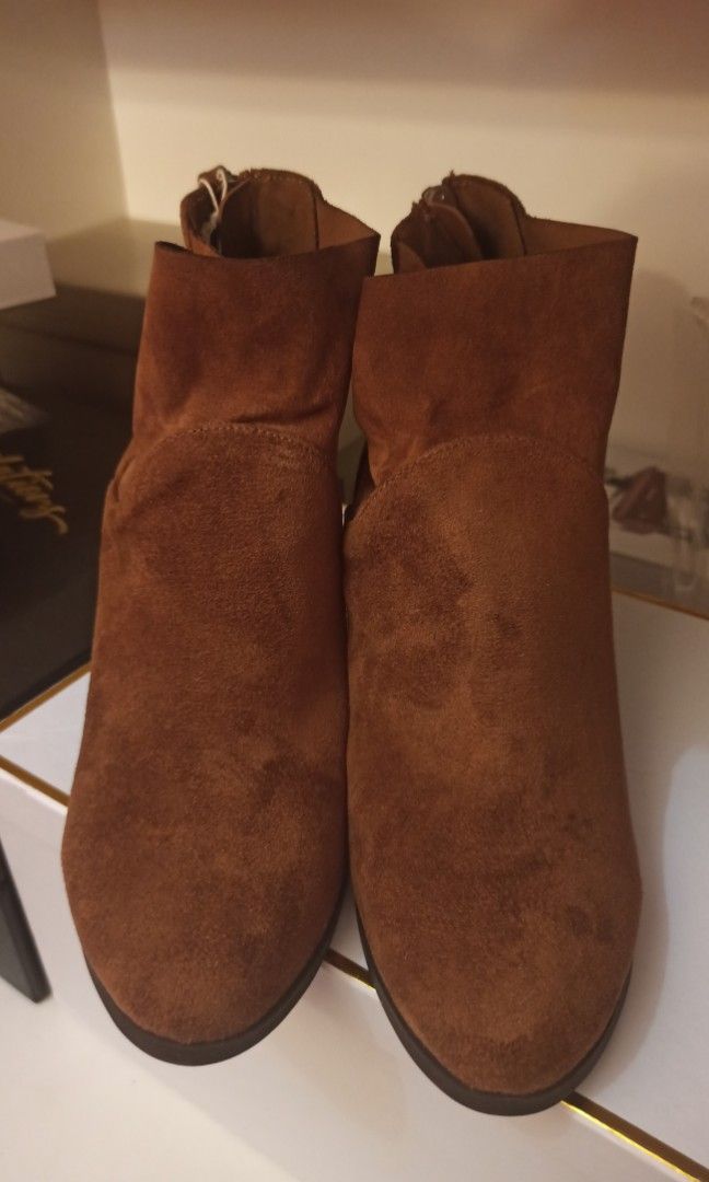 Suede Boots Payless Fesyen Wanita Sepatu di Carousell
