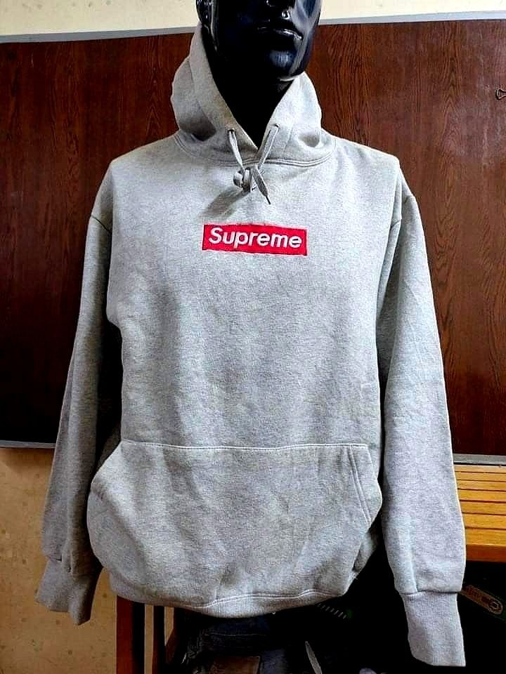 Supreme box deals sweater