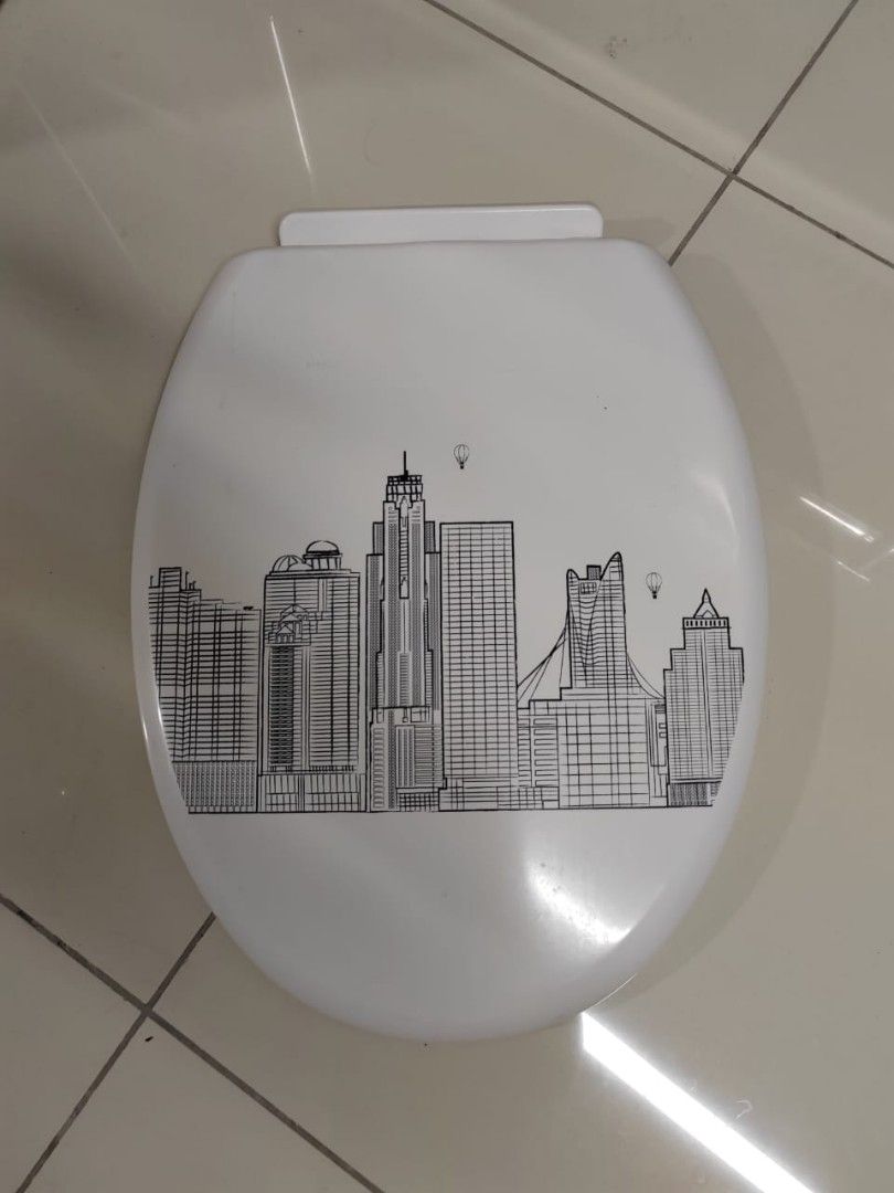 Toilet Seat Self Pick Up PJ, Furniture & Home Living, Bathroom