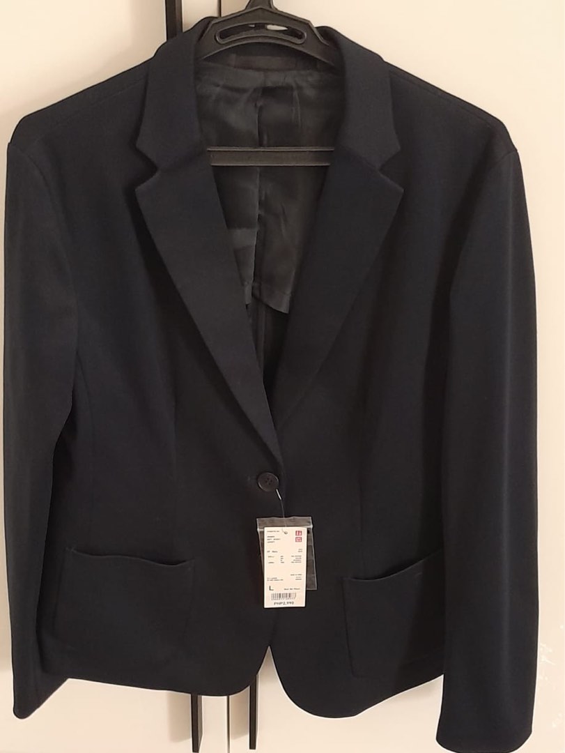 Uniqlo Coat, Women's Fashion, Coats, Jackets and Outerwear on Carousell