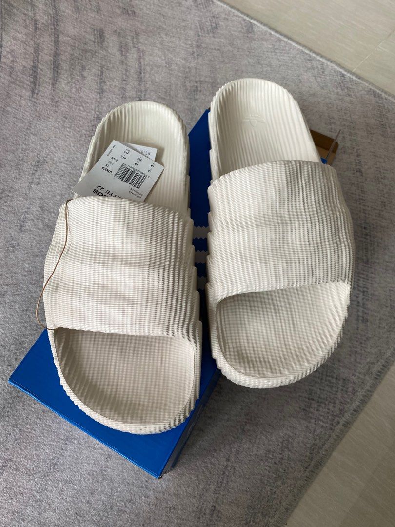 US10 / UK10} Adidas Adilette 22 Slides - Beige, Men's Fashion, Footwear,  Flipflops and Slides on Carousell