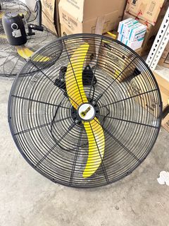 (Category: ) located in . Submitted by vecheron (Listing ID 1224977772, Image 1). Description: .