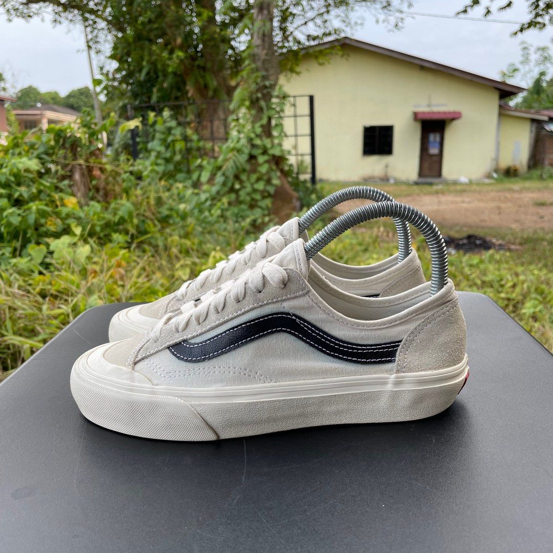 White vans store 3.5