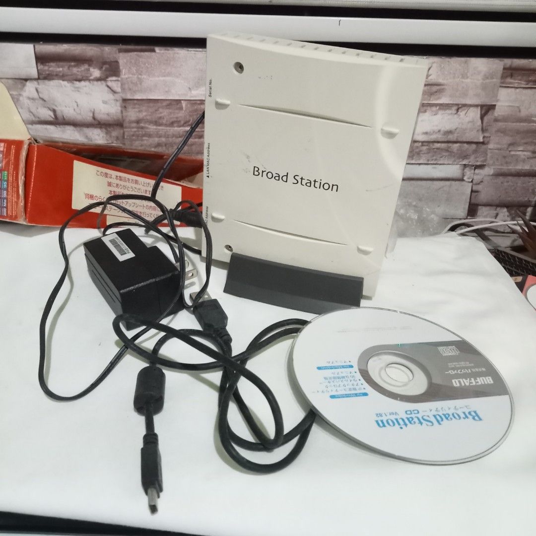 WIRED BROADBAND ROUTER (Category: Networking) located in Malolos. Submitted by laxada_japan.surplus (Listing ID 1224938893, Image 1). Description: BUFFALO WIRED BROADBAND ROUTER SMART BITS WIN and MAC/CATV/ADSL/DESKTOP 100-240volts 98.7Mbps Tested ok.