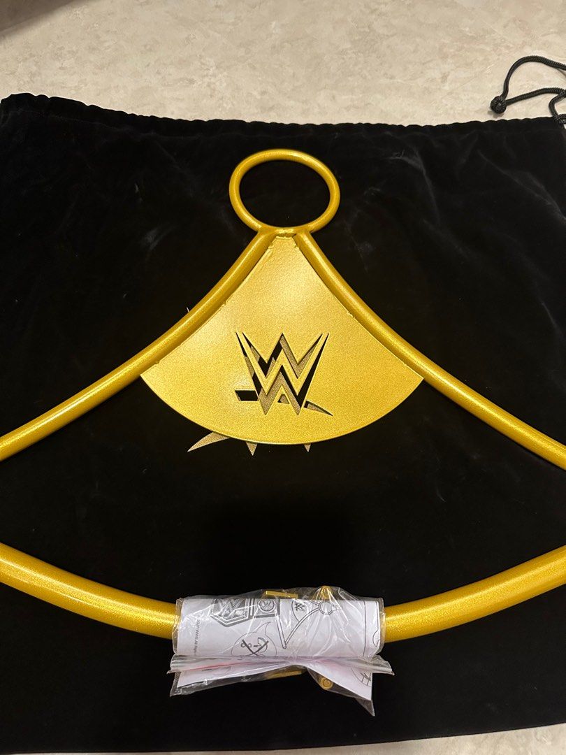 Wwe title belt hanger, Hobbies & Toys, Memorabilia & Collectibles, Fan