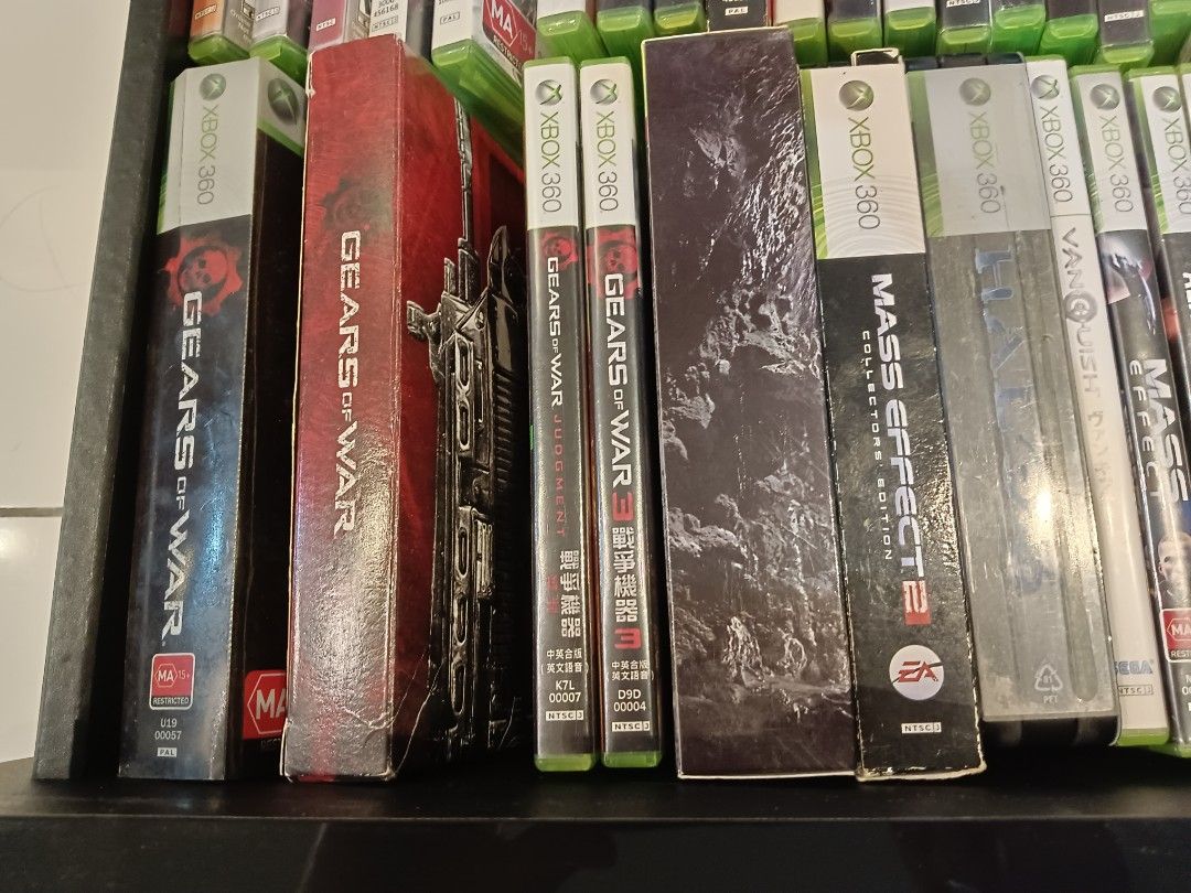 Xbox Game Box Set, Hobbies & Toys, Toys & Games on Carousell