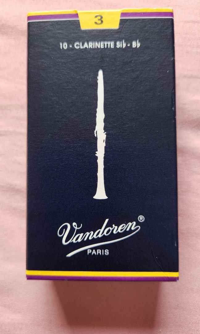 Yamaha B flat Hobbies & Toys, Music & Media, Musical