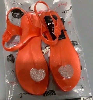 Original Zhoelala (Category: Flats & Sandals) located in Las Pinas. Submitted by Elliewow20 (Listing ID 1224949127, Image 3). Description: Brandnew Zhoelala Made in Thailand.