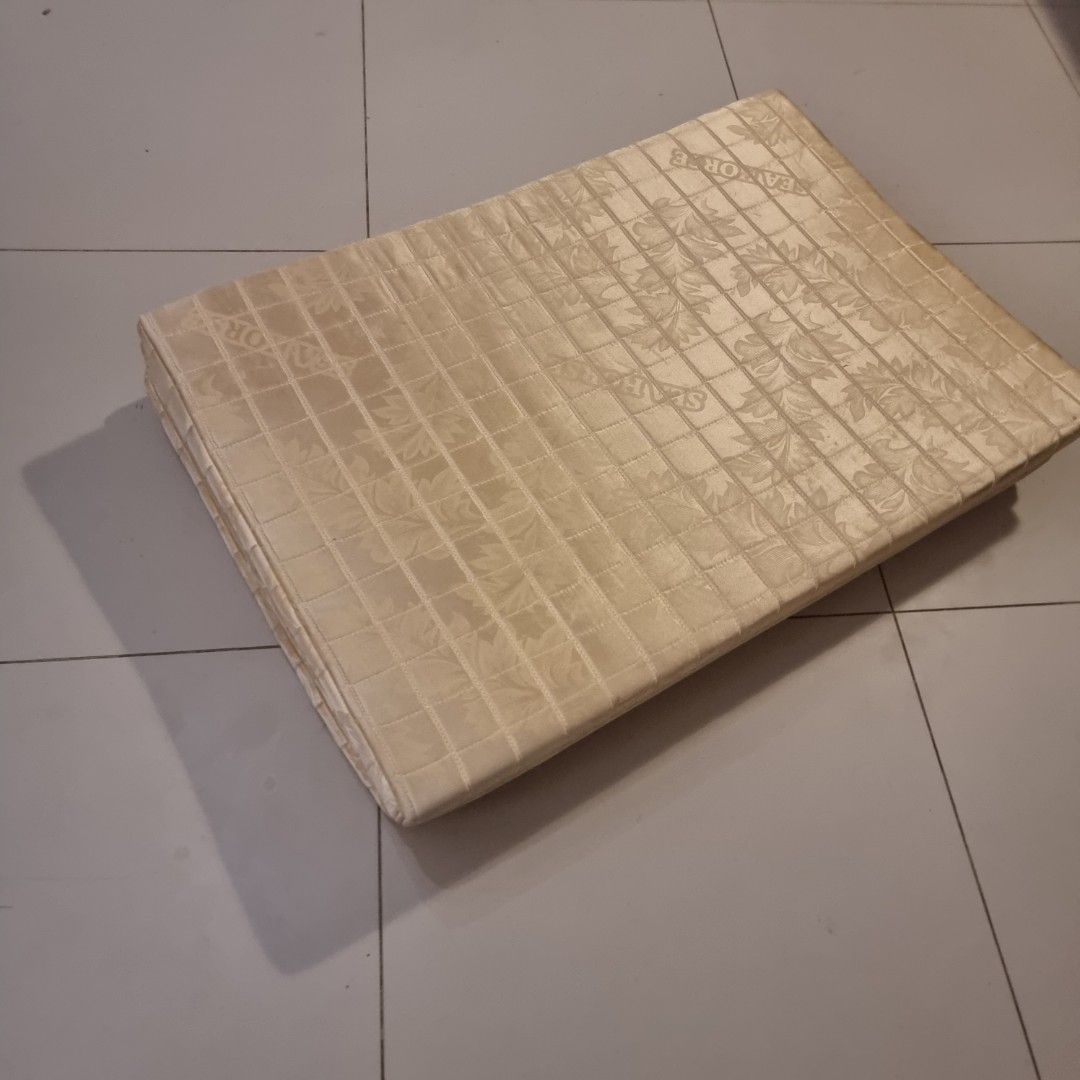 2nd hand foldable mattress as shown in photo, Furniture & Home Living