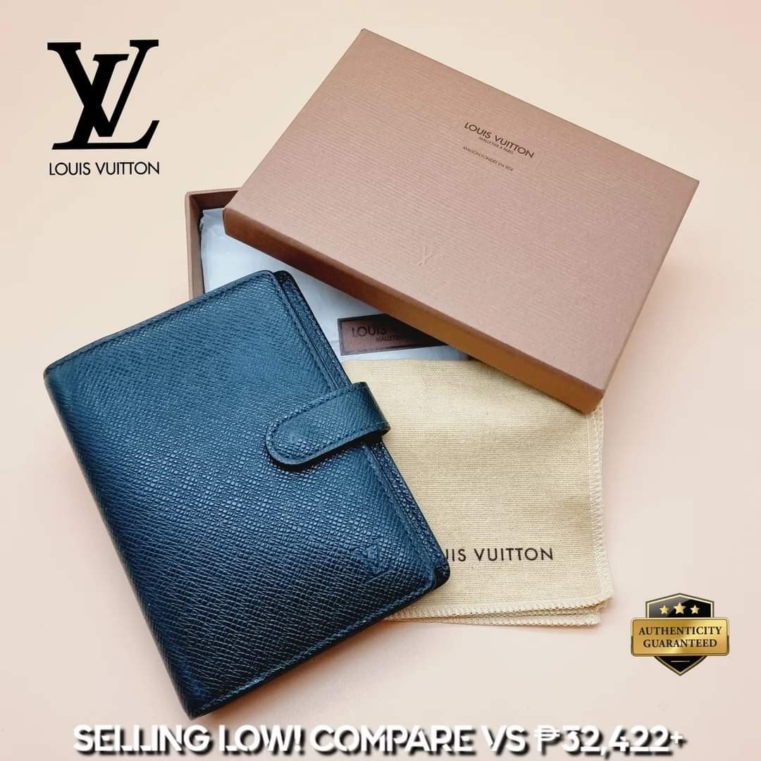 Louis Vuitton Agendas, Medium v. Large Comparison