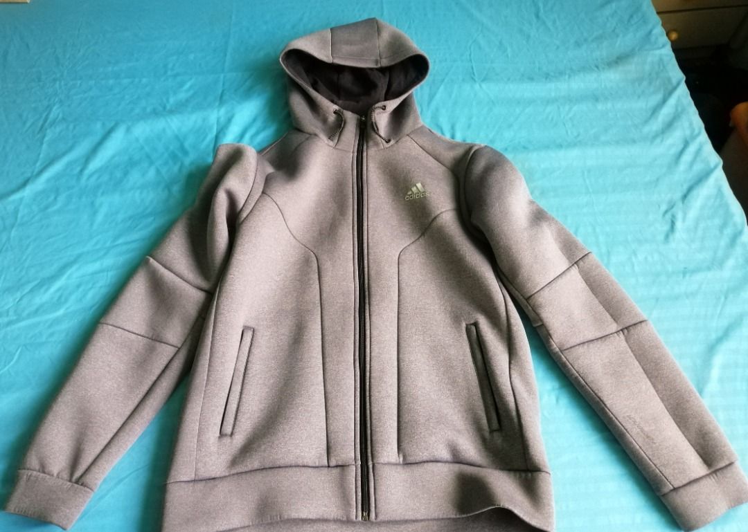 Adidas JKT hooded (Category: Coats, Jackets and Outerwear) located in Marikina City. Submitted by jbysy (Listing ID 1225109512, Image 1). Description: Size 105 Can fit L to XL.