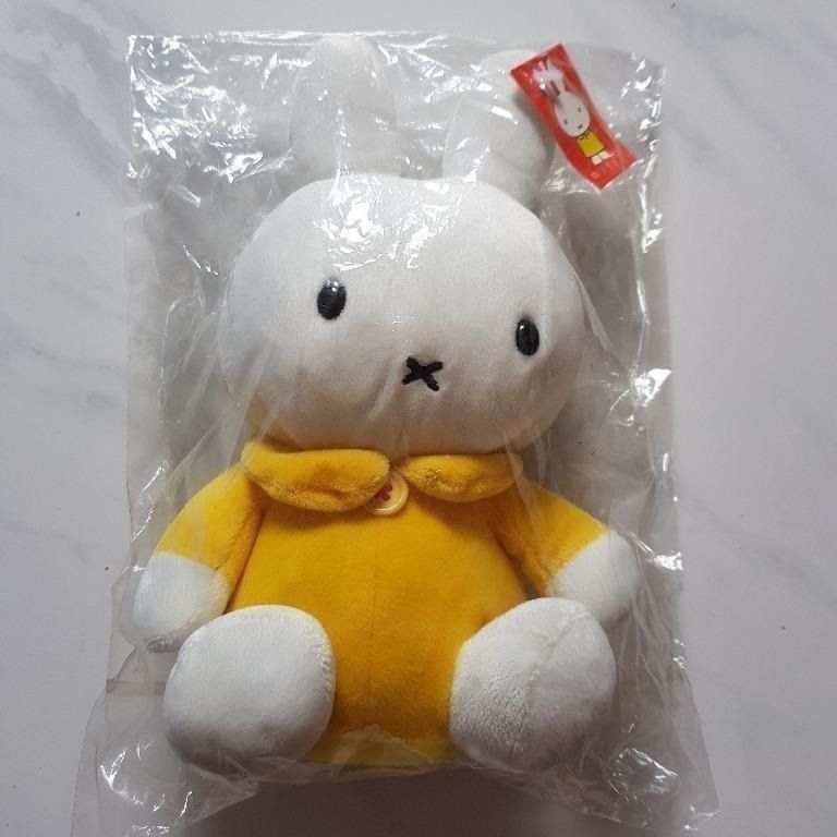 Adventure Time Beemo BMO , Pokemon Blue Mew , Harry Potter Loot Crate ...