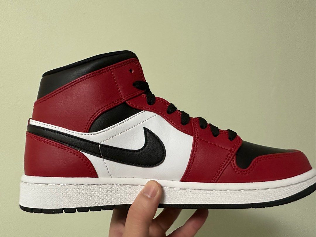 Air jordan 1 discount mid retro basketball shoes