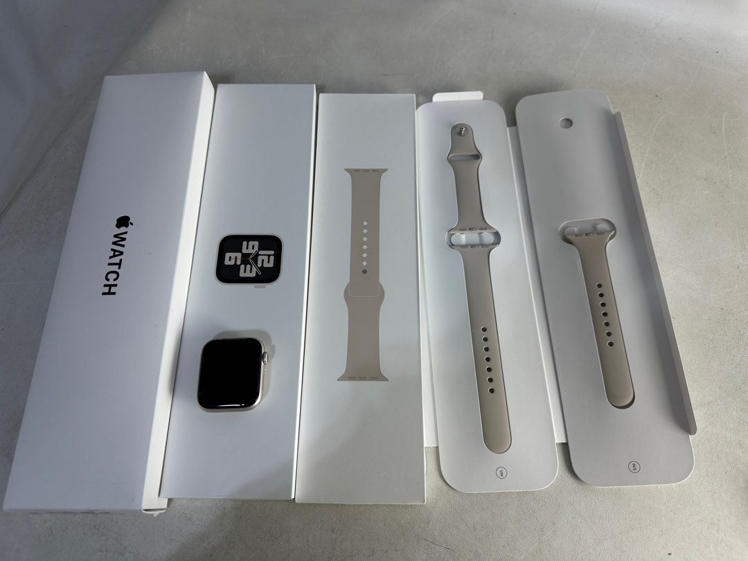 新品未使用】Apple Watch SE 第二世代GPS 40mm 2年保証日本割