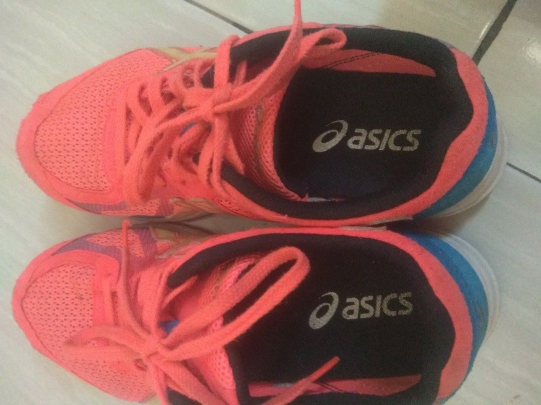 asics gel feather glide 4