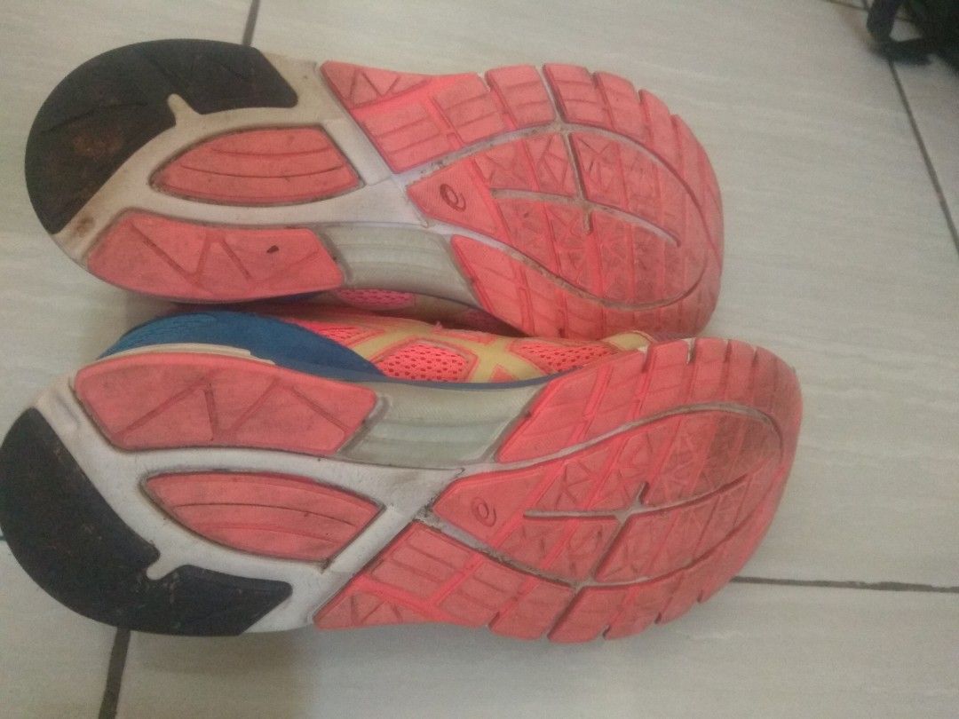 asics gel feather glide 5 review