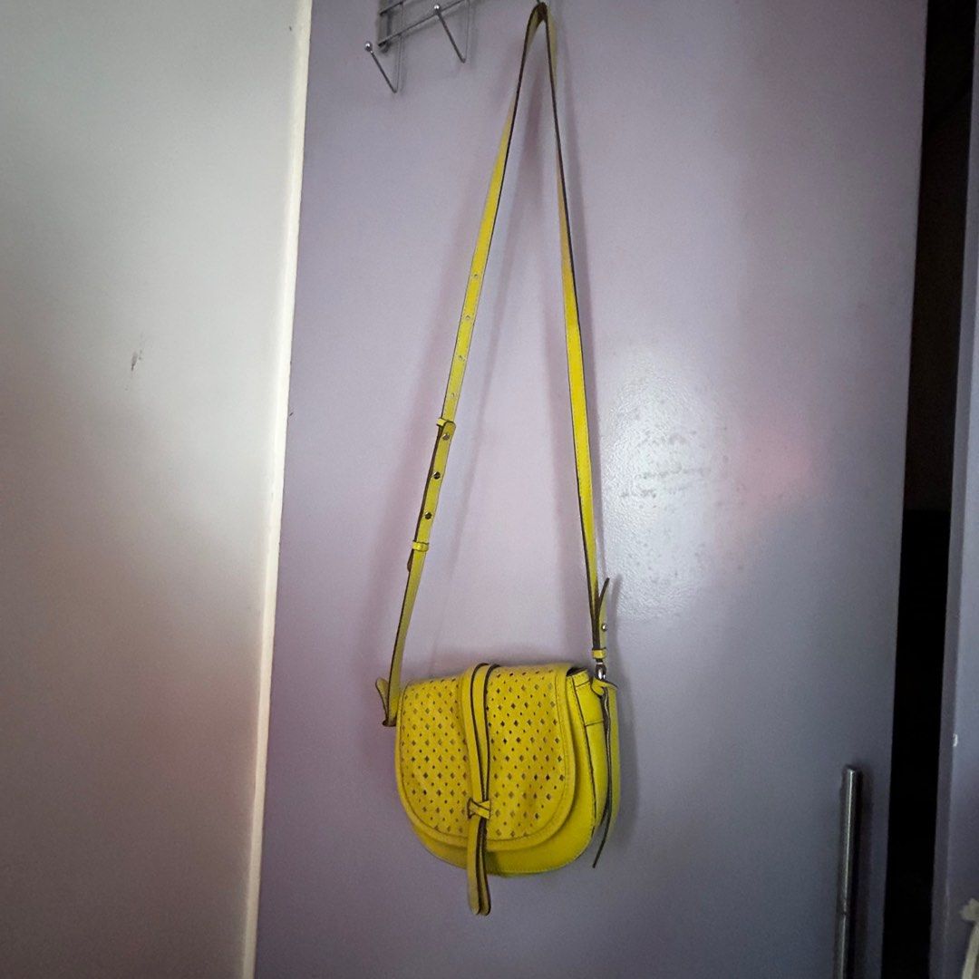 Clarks yellow bag sales