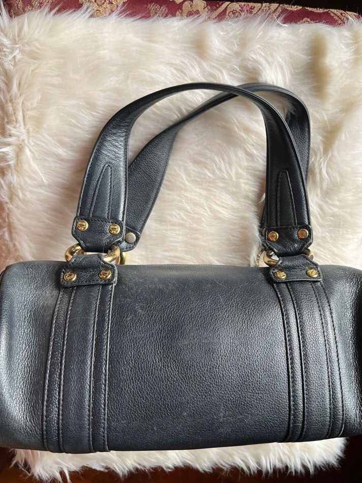 Authentic Mcm bag (Category: Luxury Bags & Wallets) located in Antipolo. Submitted by mancstan20 (Listing ID 1209646041, Image 2). Description: authentic pm for details.